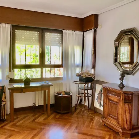 Al Lado De La Playa Con Piscina Privada, Jardin Y Barbacoa, Fronton, 6 Holiday home