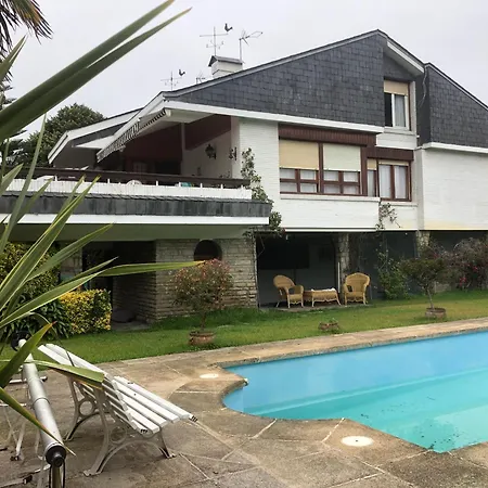Al Lado De La Playa Con Piscina Privada, Jardin Y Barbacoa, Fronton, 6 * Laredo