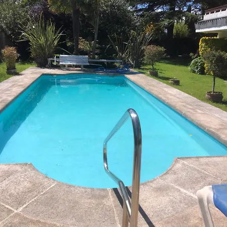 Al Lado De La Playa Con Piscina Privada, Jardin Y Barbacoa, Fronton, 6 Holiday home *