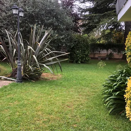 Al Lado De La Playa Con Piscina Privada, Jardin Y Barbacoa, Fronton, 6 Holiday home Laredo