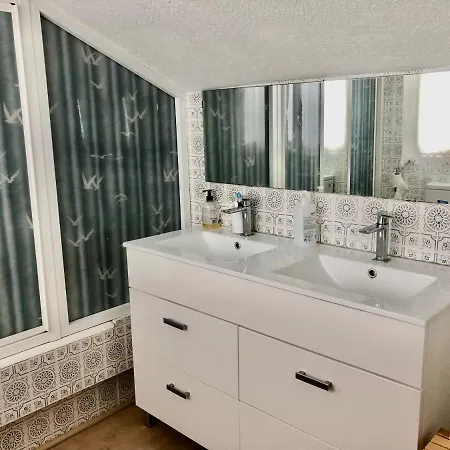 Al Lado De La Playa Con Piscina Privada, Jardin Y Barbacoa, Fronton, 6 Hébergement de vacances *